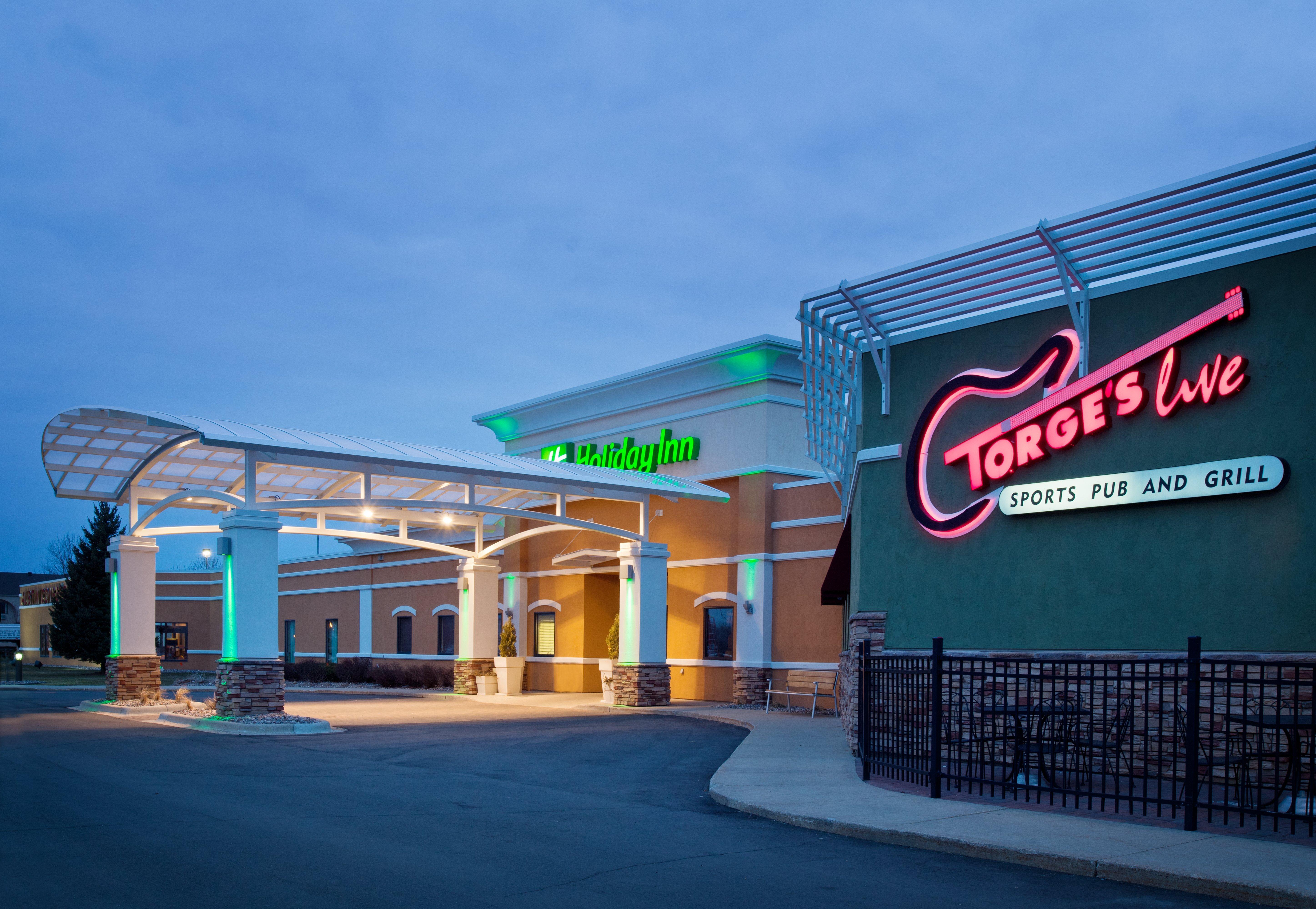 Doubletree By Hilton Austin, Mn Hotel Exterior photo